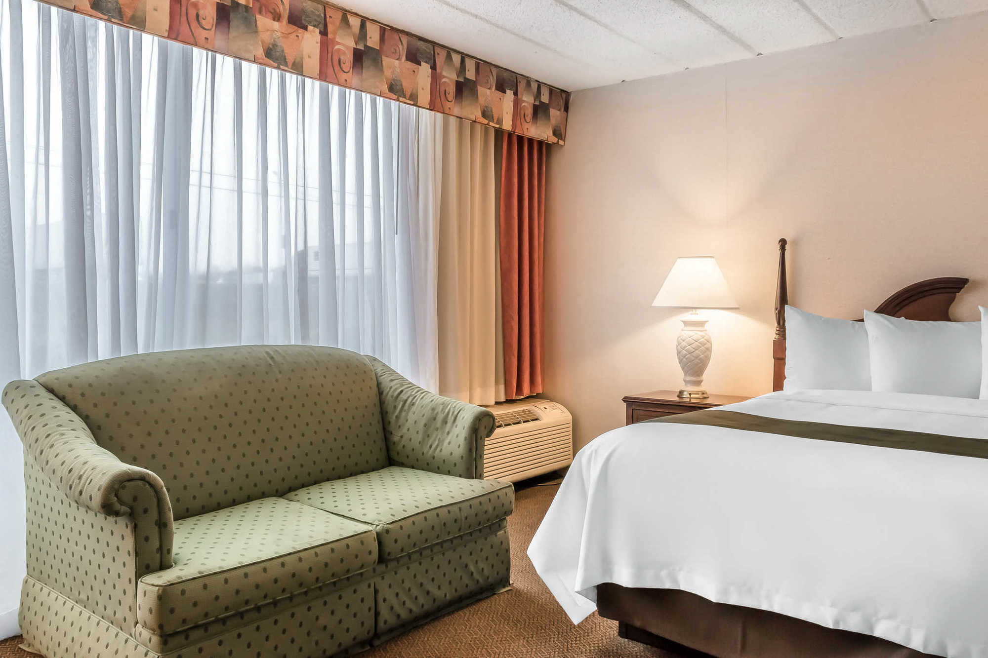 Hotel Baymont By Wyndham 3*